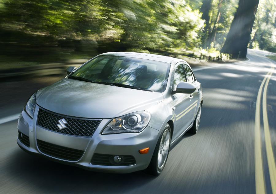  Suzuki Kizashi 2010 года  (фото 49 из 136)